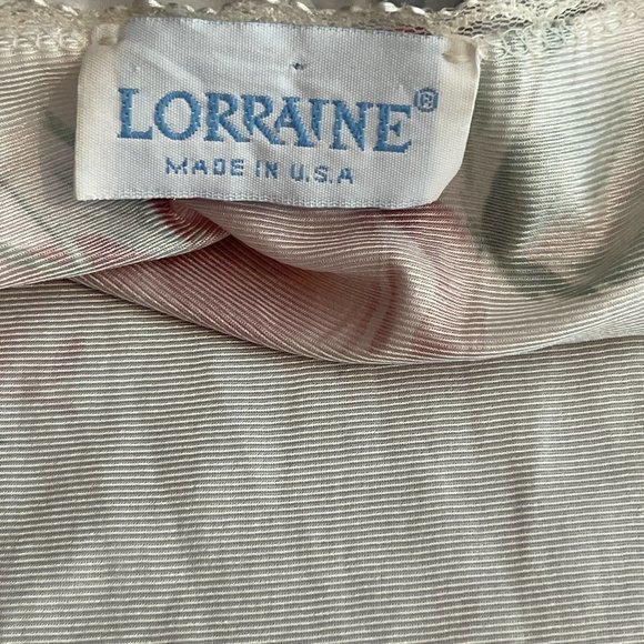 Vintage Lorraine women's satin bath robe size small. - Picture 9 of 9